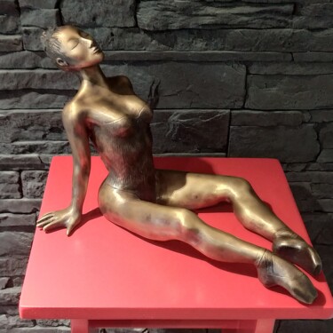 Sculpture titled "Ballerine" by Claire Faure, Original Artwork, Bronze
