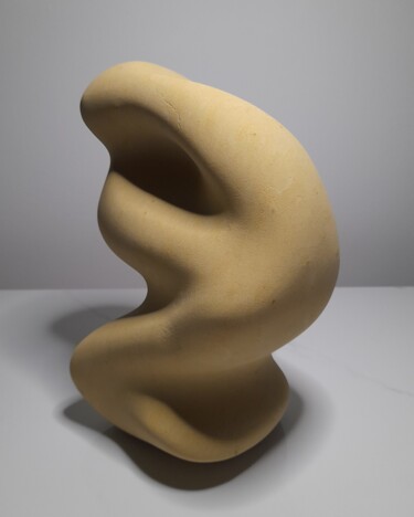 Escultura titulada "Neonato" por Clark Camilleri, Obra de arte original, Piedra