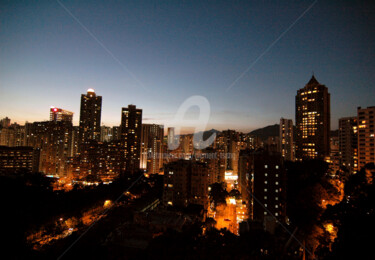 Fotografía titulada "Hong Kong - City at…" por Clement Tsang, Obra de arte original, Fotografía digital