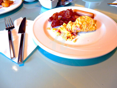 Fotografia zatytułowany „Breakfast Set in Th…” autorstwa Clement Tsang, Oryginalna praca, Fotografia cyfrowa