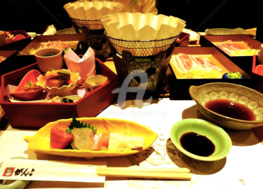 Photographie intitulée "Japanese Dinner in…" par Clement Tsang, Œuvre d'art originale, Photographie numérique
