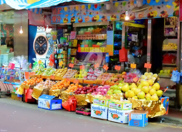 Photographie intitulée "The Fruit Shop in C…" par Clement Tsang, Œuvre d'art originale, Photographie numérique