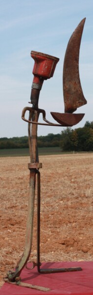 Scultura intitolato "Offering boat" da Clive Manuel, Opera d'arte originale, Metalli