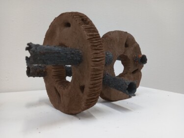 Sculpture titled "Objet 3" by Coco Vewenda, Original Artwork, Clay