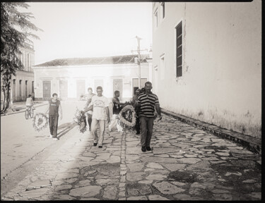 Fotografia intitulada "« la procesión »" por Cojan, Obras de arte originais, Fotografia de filme