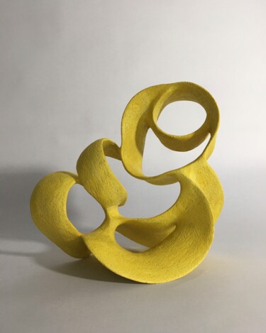 Rzeźba zatytułowany „“Yellow Dancer”” autorstwa Corinne Simon-Alexandre, Oryginalna praca, Ceramika