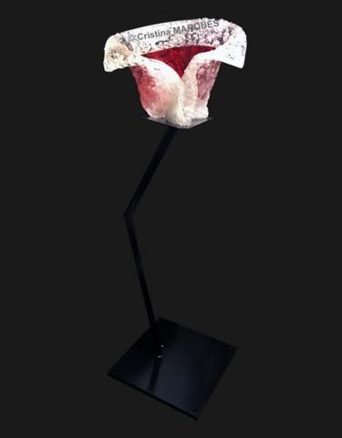 Skulptur mit dem Titel "Hibiscus" von Cristina Marquès, Original-Kunstwerk, Kunststoff