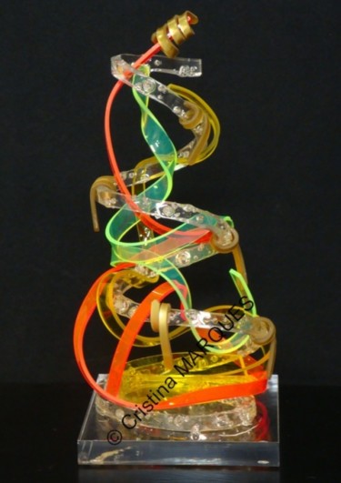 Sculpture titled "Le Sapin 2012" by Cristina Marquès, Original Artwork, Plastic