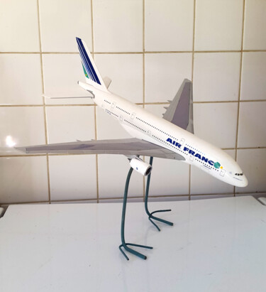 Sculpture titled "AIR FRANC" by David Spanu, Original Artwork, Plastic