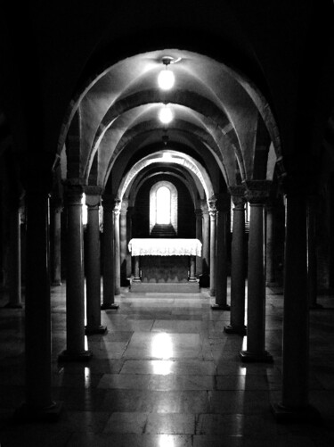 Fotografia intitolato "Crypt" da Davide Novello, Opera d'arte originale, Fotografia digitale