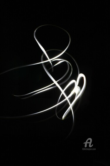 Photography titled "love-me-or-not.2015" by Delphine Vigoureux, Original Artwork, Light Painting