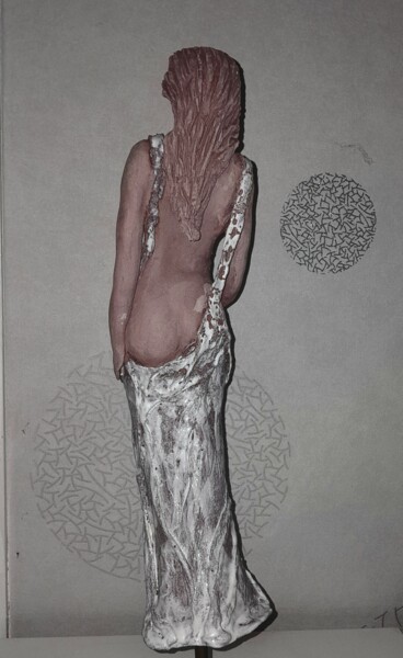 Escultura titulada "Élégance" por Mariejo Cottaz, Obra de arte original, Terracota