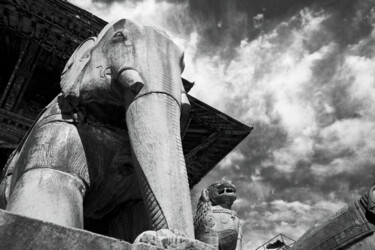 Fotografie getiteld "The stone elephant" door Dimitrios Paterakis, Origineel Kunstwerk, Digitale fotografie