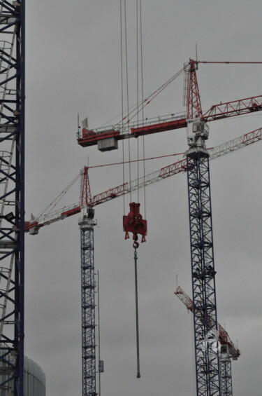 Photography titled "Tour la Défense Par…" by Dominique Goujard, Original Artwork