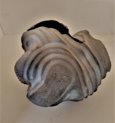 Skulptur mit dem Titel "Sans titre 2023 4" von Dominique Jolivet, Original-Kunstwerk, Keramik