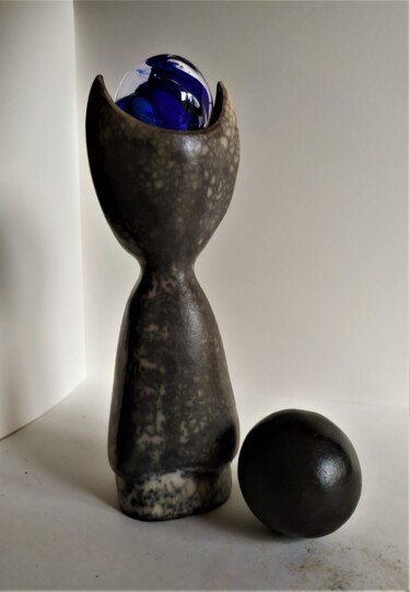 Sculpture titled "Hymne à la terre en…" by Dominique Jolivet, Original Artwork, Ceramics