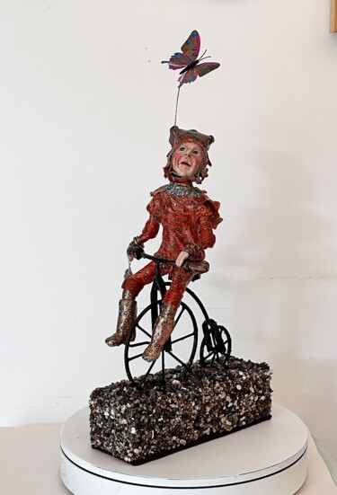 Sculpture titled "Chasing Dreams" by Dorienne Carmel, Original Artwork, Ceramics