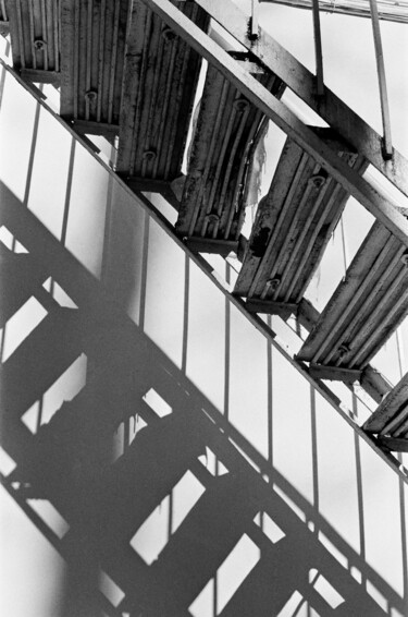 Fotografie mit dem Titel "Shadow steps" von Ekaterina Kastalskaya, Original-Kunstwerk, Analog Fotografie