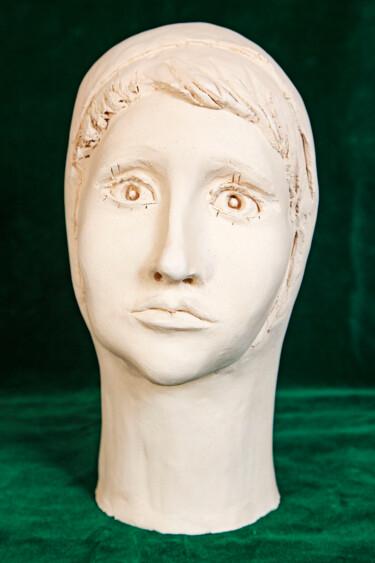 Escultura intitulada "Aida" por Elena Uljancic, Obras de arte originais, Cerâmica