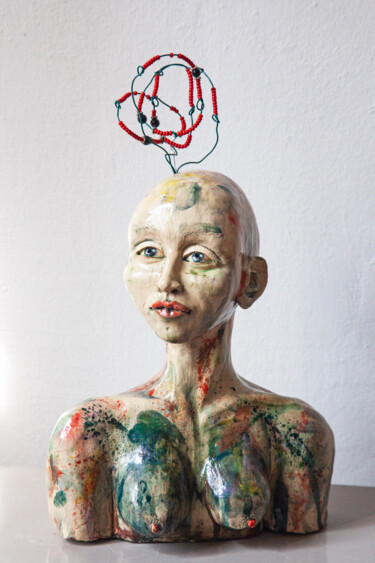 Skulptur mit dem Titel "Beta" von Elena Uljancic, Original-Kunstwerk, Keramik