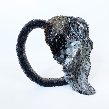 Sculpture intitulée "Charcoal Apple With…" par Elena Kirillova, Œuvre d'art originale, Mosaïque