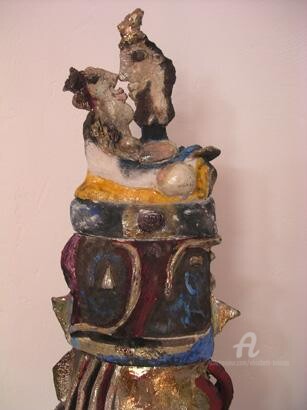 Escultura intitulada "couple raku detail…" por Elisabeth Brainos, Obras de arte originais, Terracota