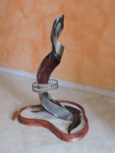 Sculpture titled "l'oratoire" by Emmanuel Rocle, Original Artwork, Metals