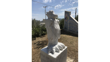Escultura intitulada "Forgotten by Anunna…" por Emre Aksu, Obras de arte originais, Pedra