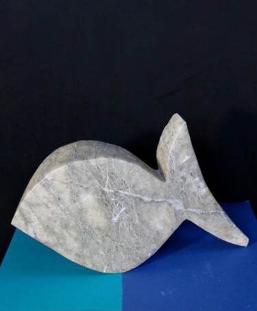 Sculpture titled "Pesce" by Ettore Altieri, Original Artwork, Stone