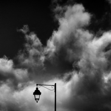 Photographie intitulée "Pendu" par Fabrice Cadet, Œuvre d'art originale