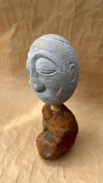 Sculpture titled "謙遜" by Fengzhonyu, Original Artwork, Stone