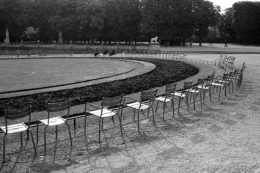 Photography titled "Chaises du matin au…" by Francois-Henri Louchet, Original Artwork