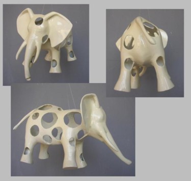 Escultura titulada "elephant bulle I" por Sculi / Fluxli, Obra de arte original, Plástico