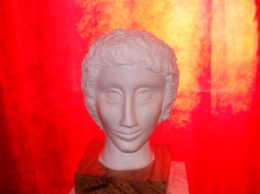 Sculpture titled "Antique" by Forcadolmu, Original Artwork, Plaster