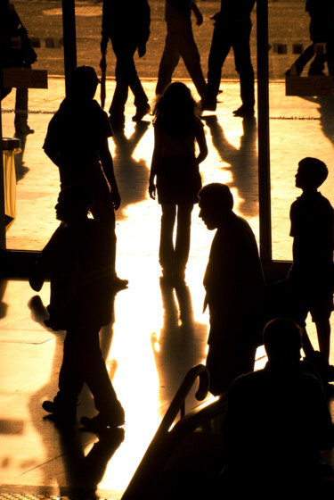 Fotografía titulada "5 o clock shadow" por John Armstrong-Millar, Obra de arte original, Fotografía digital