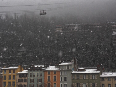 Photographie intitulée "Grenoble en hiver" par Florence Pouget-Landrieu, Œuvre d'art originale, Photographie numérique