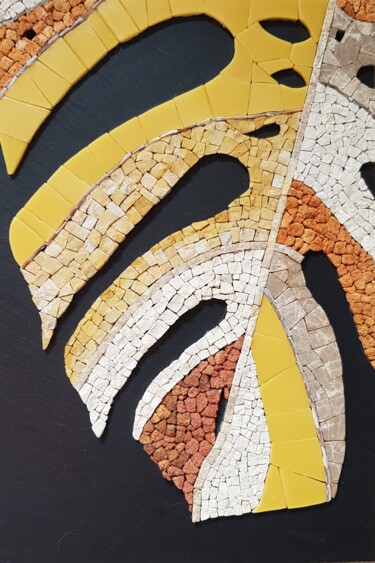 Sculpture titled "Feuille jaune" by Francine Bonnet, Original Artwork, Mosaic Mounted on Stone