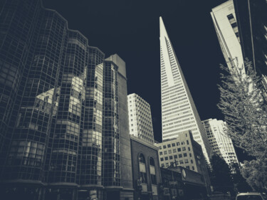 Photographie intitulée "San Francisco Center" par Frederic Bos, Œuvre d'art originale, Photographie numérique