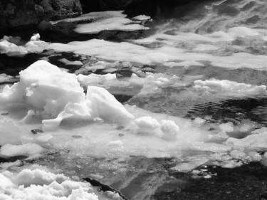 Photography titled "Glace perturbée" by Frédérique Vallee, Original Artwork, Non Manipulated Photography