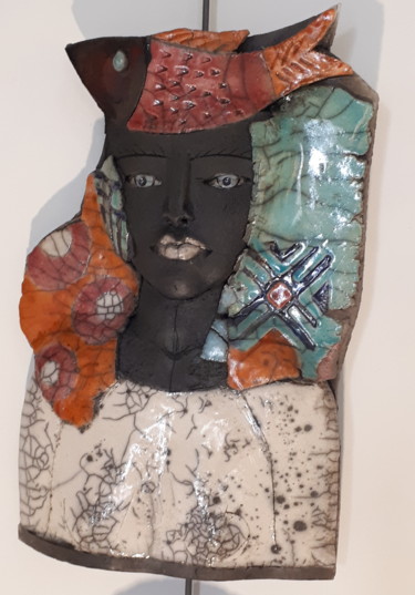 Scultura intitolato "Travel Companion -…" da Gaby Pühmeyer, Opera d'arte originale, Ceramica