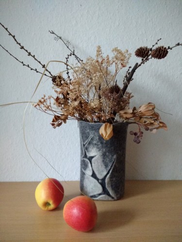 Design intitolato "Vase "Rock painting…" da Galina Serdiucova, Opera d'arte originale, Accessori