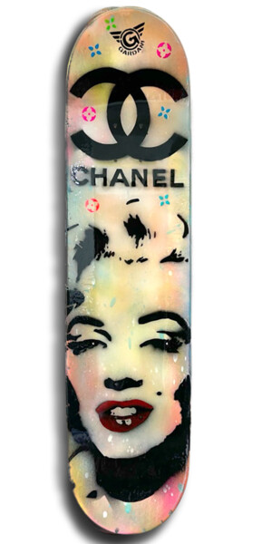 Sculpture intitulée "Marilyn Skateboard…" par Gardani, Œuvre d'art originale, Bois