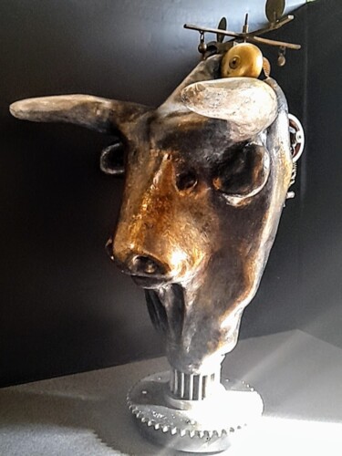 Sculpture intitulée "Le minotaure" par Gérard Courcelle, Œuvre d'art originale, Bronze