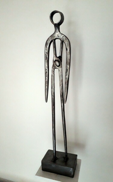 Sculpture titled "FEMME DU MONDE" by Gerard Lami, Original Artwork, Metals