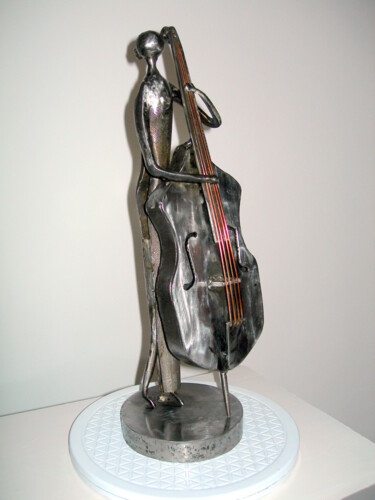 Sculptuur getiteld "LA CONTREBASSE DANS…" door Gerard Lami, Origineel Kunstwerk, Metalen