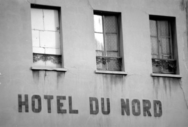 Fotografía titulada "Hôtel-du-nord.jpg" por Gilles Dumur, Obra de arte original