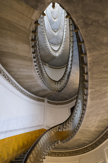 Fotografia intitolato "eye stairs" da Gilliard Bressan, Opera d'arte originale, Fotografia digitale