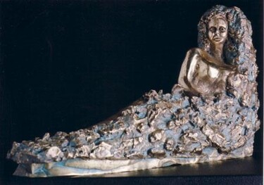 Sculpture titled "La bella" by Gioba, Original Artwork, Casting