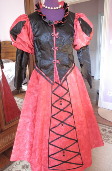 Textile Art με τίτλο "COSTUME DE COUR REN…" από Geneviève Madrigal, Αυθεντικά έργα τέχνης, Ύφασμα