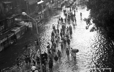 Фотография под названием "Monsoon in Mumbai" - Goutam Chakraborty, Подлинное произведение искусства